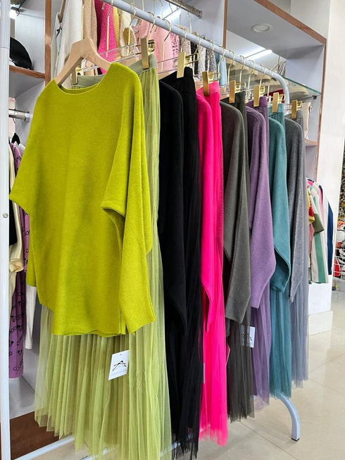 Casual Batwing Sleeves Pullover And Net Long Skirts